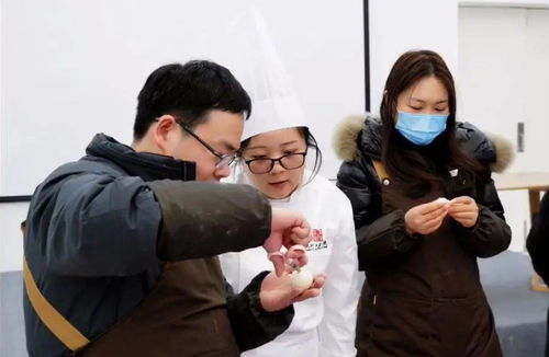 嘿，想找初级摄影培训班？就来成都王老师摄影呀！