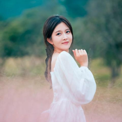 女生拍照姿势的摆法 女生拍照姿势的摆法