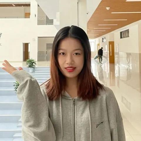 在成都王老师摄影，用镜头追逐专升本院校的精彩