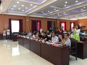 成都王老师摄影，点亮成都市老年大学摄影班的精彩瞬间