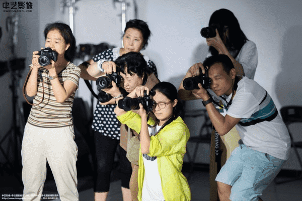 来成都王老师摄影,开启艺考摄影集训班的奇妙之旅 来成都王老师摄影,开启艺考摄影集训班的奇妙之旅