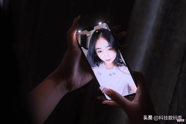女生喜欢的拍照手机 女生喜欢的拍照手机