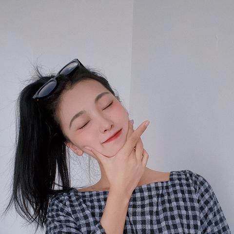 自拍怎么拍照好看技巧 自拍怎么拍照好看技巧