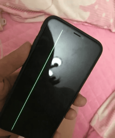 手机拍照有黑色竖条纹晃动怎么回事 手机拍照有黑色竖条纹晃动怎么回事