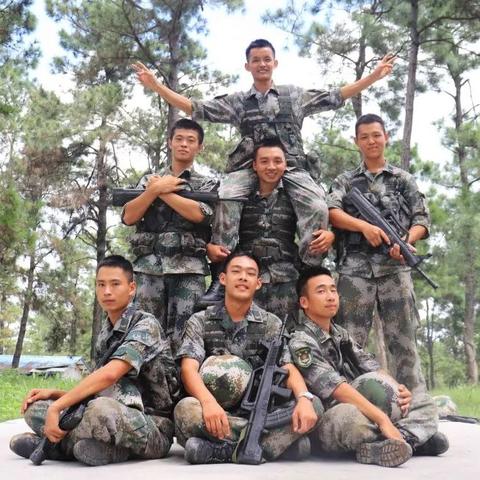 集体拍照姿势大全图片创意