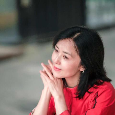 个人拍照姿势大全图片