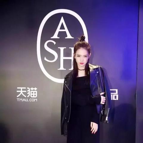 拍照打光，点亮你的纯色高清大片之旅