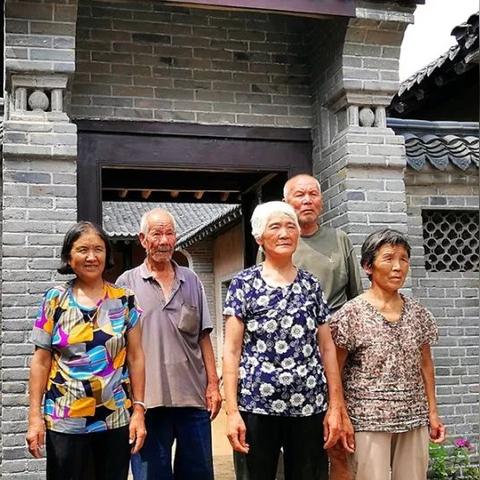 从河南大学摄影专业到成都王老师摄影,一场光影之旅 从河南大学摄影专业到成都王老师摄影,一场光影之旅