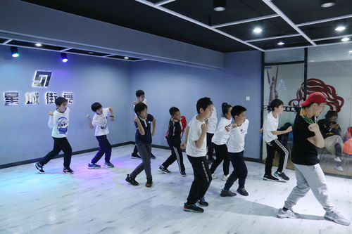 在成都王老师摄影，开启培训班视频剪辑学习的奇妙之旅