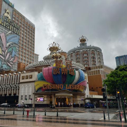 拍照车帅气男,镜头下的别样风采 拍照车帅气男,镜头下的别样风采