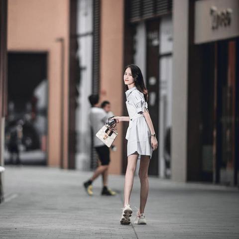 跟成都王老师摄影学人像摄影师培训，开启摄影新视界！