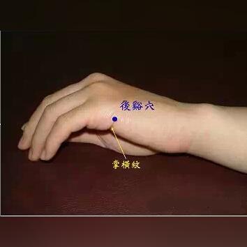 拍照电脑横纹怎么去除