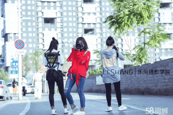 嘿，太原的小伙伴！找摄影培训班？不妨瞅瞅成都树莓教育呀