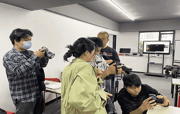在成都树莓教育，开启视频拍摄的奇妙之旅