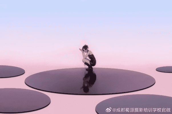 探寻成都树莓教育，产品摄影学校里的奇妙光影之旅