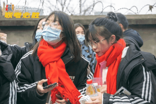 成都树莓教育，开启摄影艺考的奇妙之旅
