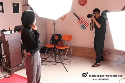 成都树莓教育与四川省东影摄影培训学校，开启摄影奇妙之旅