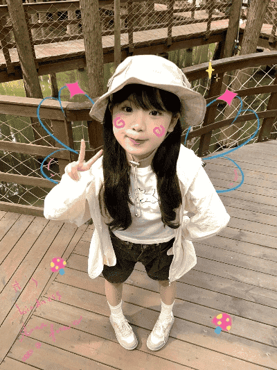 拍照最好看的姿势女生小学生