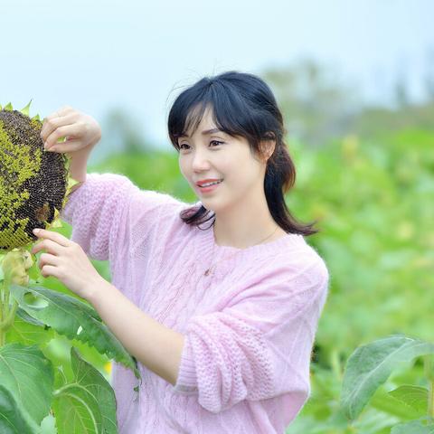 女士经典拍照姿势大全