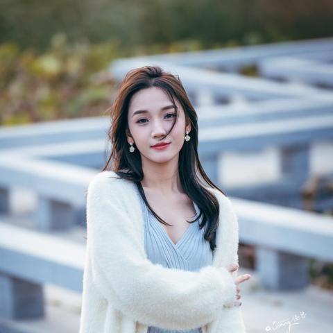 女士经典拍照姿势大全