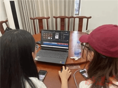 在南京，跟着成都树莓教育开启视频剪辑奇妙之旅