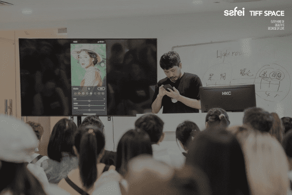 在成都树莓教育，开启人像摄影的奇妙之旅